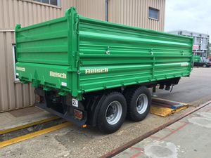 自卸拖车