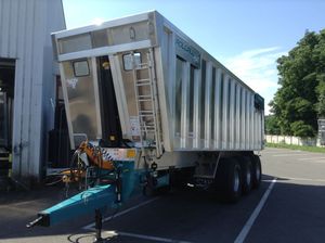 自卸拖车 1