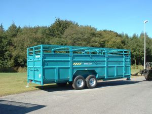 牛用牲畜运输车 1
