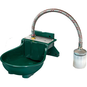 牛饮水器