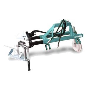行间工具臂架