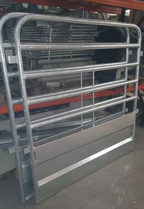牛保定架