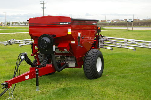 牵引式施肥机 - AIRFLO 5500 - Salford Group Inc. - 液体 / 气动 / 折叠