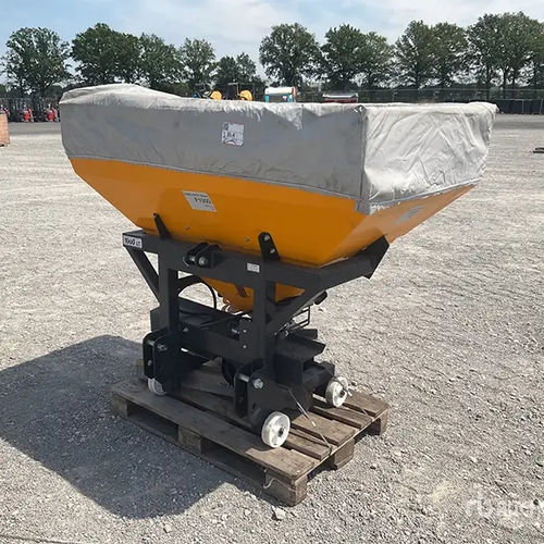 悬挂式施肥机 - Baertschi Agrartecnic AG