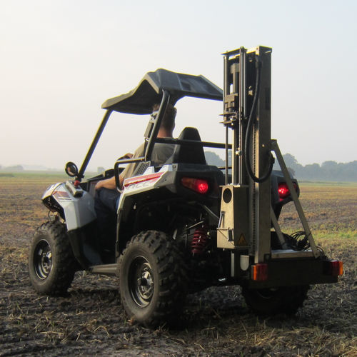 悬挂式土壤探头 - N 2012 - Bodenprobetechnik Peters GmbH - 导电率 / 液压操控 / 自动