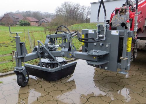 悬挂式扫地机 - W01-W02 Weed Broom - Bressel und Lade Maschinenbau GmbH - 畜舍 / 道路