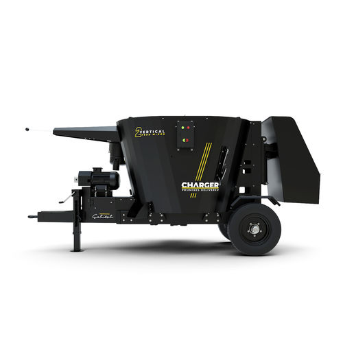 立式立式饲料搅拌机 - Charger V2 TEBH - CELIKEL AGRICULTURAL MACHINERY INC - 牵引式 / 侧边卸载 / 单螺杆