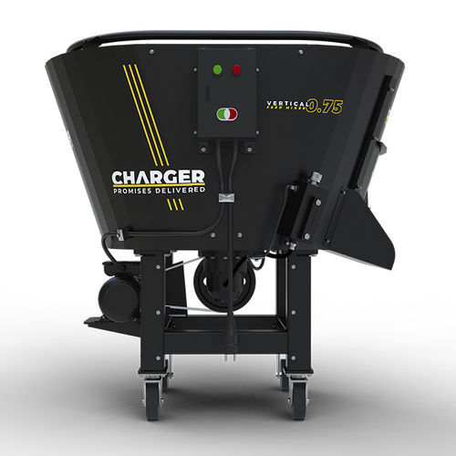 立式立式饲料搅拌机 - Charger V0.75 - CELIKEL AGRICULTURAL MACHINERY INC - 悬挂式 / 侧边卸载 / 单螺杆