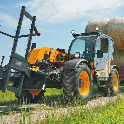 农用伸缩臂叉装车 - AGRI FARMER 30.7 - DIECI S.r.l. - 升降机