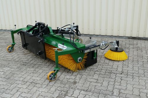 悬挂式扫地机 - STRATOS - Düvelsdorf Handelsgesellschaft mbH - 道路 / 畜舍 / 围场
