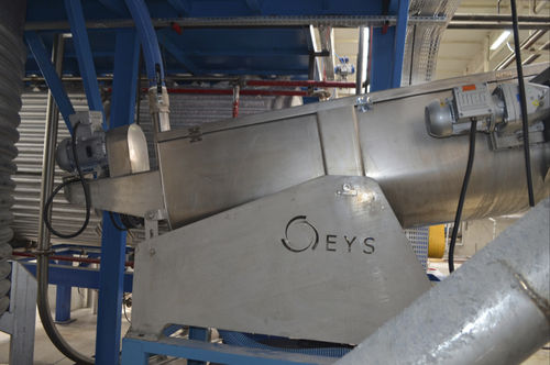 螺杆粪便固液分离器 - EYS Dewatering & Composting Solutions