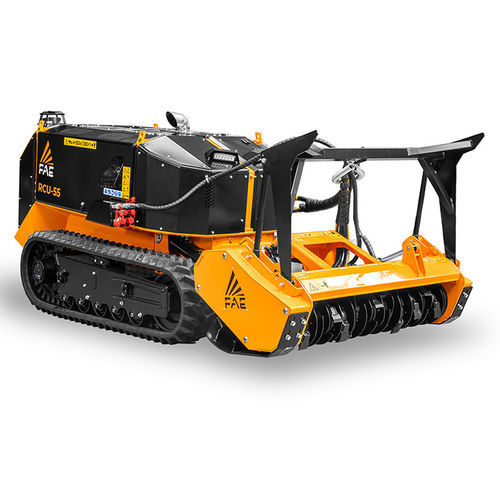 自走式树枝粉碎机 - RCU55 - FAE GROUP S.p.A. - 远程遥控 / 电动 / 履带