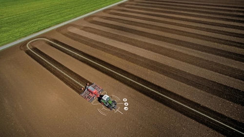 自动化转向系统 - AGCO GmbH/芬特 - 卫星 / GNSS / GPS