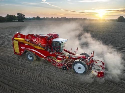自走式收割机 - VARITRON 470 - Grimme Landmaschinenfabrik GmbH & Co. KG - 玉米 / 4行 / 带有筛滤系统