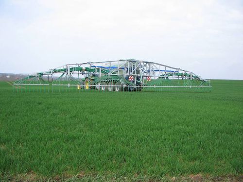 液体肥料注入悬臂 / 用于泥浆 - SwingMax - Hugo Vogelsang Maschinenbau GmbH - 滴灌管