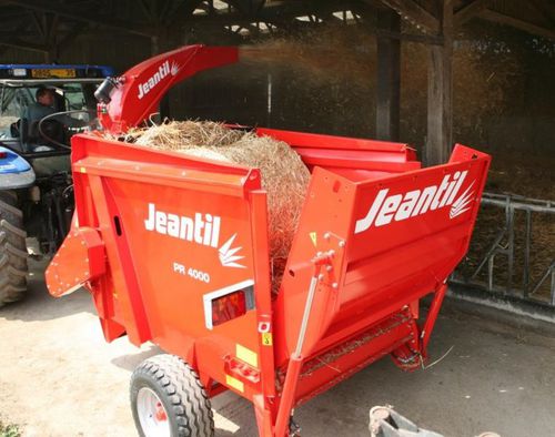 牵引式草料吹送垫床机 - PR 4000 GM - JEANTIL S.A. - 喂料 / 圆形草捆 / 方形草捆