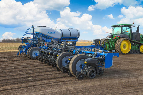 气动精密播种机 - 5900 - Kinze Manufacturing, Inc. - 12行 / 24行 / 牵引式
