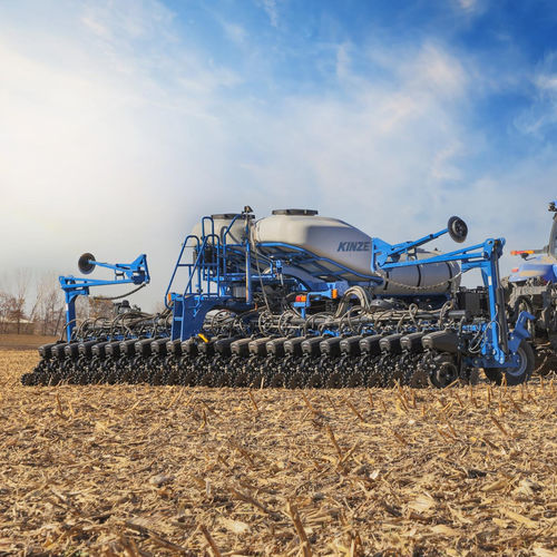 气动精密播种机 - 5700 - Kinze Manufacturing, Inc. - 24行 / 牵引式 / 折叠