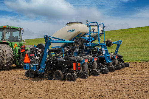 漏斗式精密播种机 - 3505 - Kinze Manufacturing, Inc. - 6行 / 8行 / 带施肥机