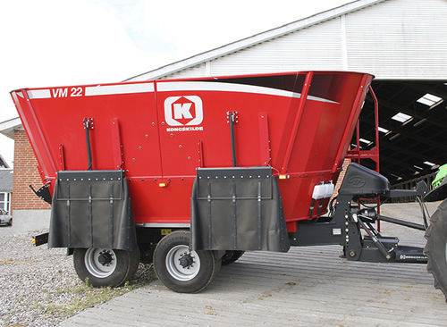 立式立式饲料搅拌机 - VM-2 series - KONGSKILDE Industries A/S - 牵引式 / 侧边卸载 / 双螺杆