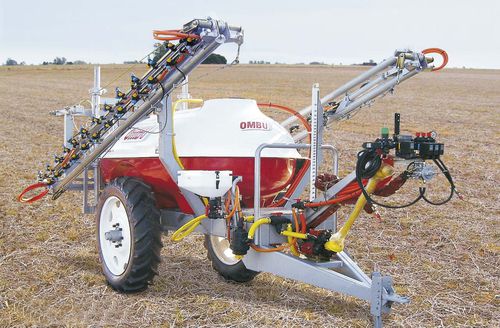 牵引式喷雾机 - PA3000N - Maquinas Agricolas Ombu SA - 大田作物 / 折叠臂式 / 气动