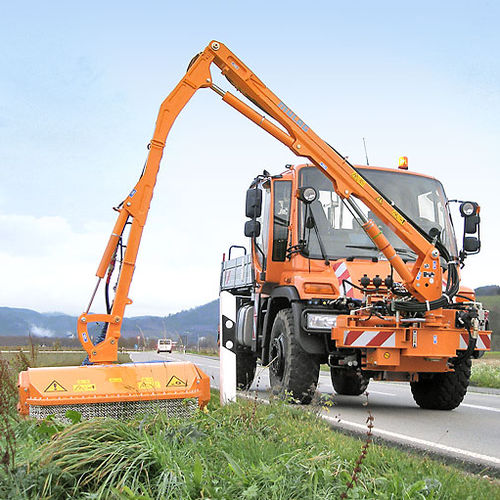 前挂式悬臂割草机 - FME 500 - MULAG Fahrzeugwerk Heinz Wössner GmbH & Co. KG - 凿式 / 折叠 / 除草