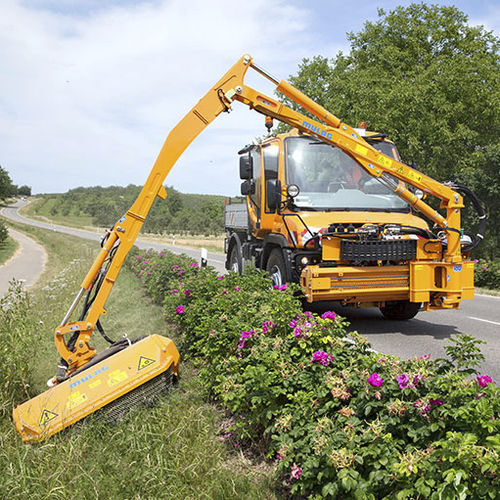 前挂式悬臂割草机 - FME 600 - MULAG Fahrzeugwerk Heinz Wössner GmbH & Co. KG - 凿式 / 折叠 / 除草