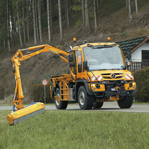悬挂式悬臂割草机 - MHU 800 - MULAG Fahrzeugwerk Heinz Wössner GmbH & Co. KG - 后部悬挂 / 凿式 / 折叠