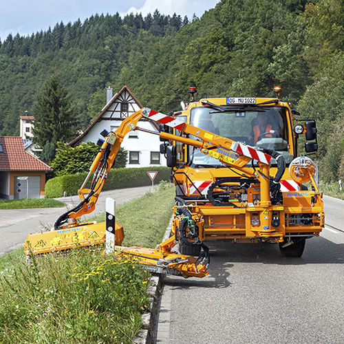 悬挂式悬臂割草机 - MKF 600 - MULAG Fahrzeugwerk Heinz Wössner GmbH & Co. KG - 前端悬挂 / 凿式 / 折叠