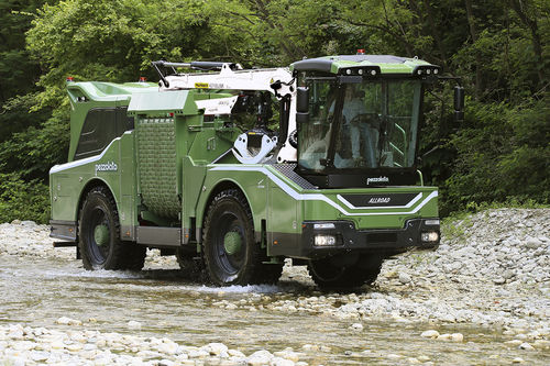 自走式树枝粉碎机 - PTH 1400/1000 ALLROAD - PEZZOLATO Officine Costruzioni Meccaniche S.p.A. - 电动