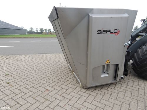 牛自动喂料系统 - MB Series - Sieplo BV - 拖拉机悬挂 / 斗式