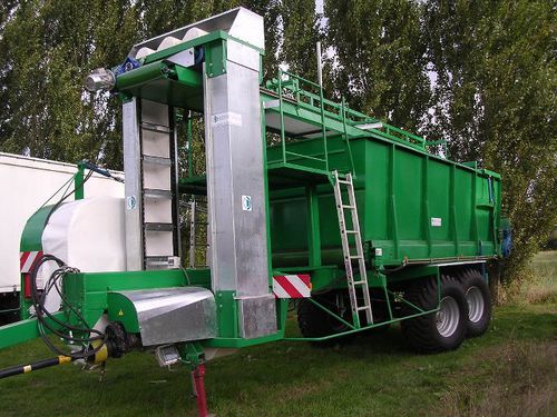 西兰花收获机传送带 - Sweere Agricultural Equipment - 菜花 / 牵引式 / 带花菜切朵机