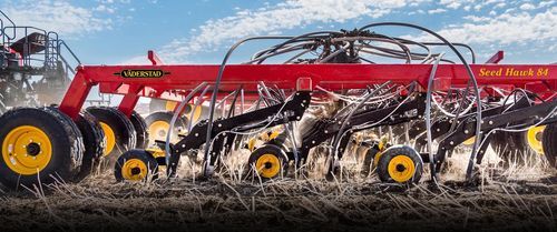 气动条播机 - Hawk 40-84 - VÄDERSTAD GmbH - 齿式 / 折叠 / 带施肥机