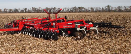 牵引式中耕机 - Wil-Rich 657 DCR - VÄDERSTAD GmbH - 折叠 / 带耙 / 刚齿