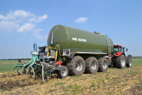 3车轴有机肥抛撒车 - VNC-30 - Zavod Kobzarenka Ltd. - 真空 / 承压 / 带肥料加注器