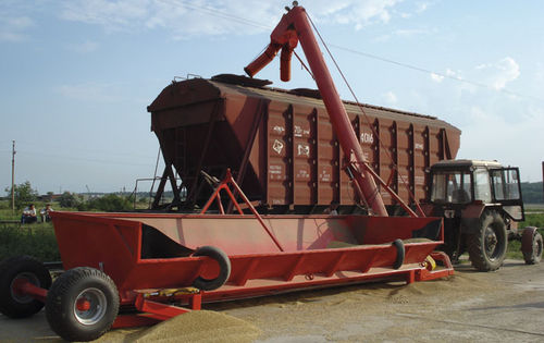 卸货进料斗 - BNP-12 - Zavod Kobzarenka Ltd. - 装载