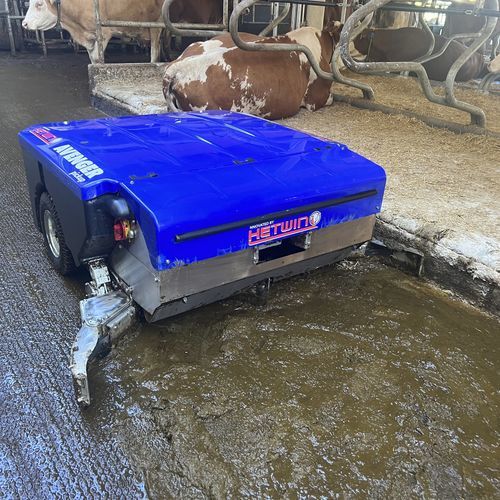 机器人刮粪机 - AVENGER pickup - HETWIN Automation Systems GmbH - 直线型 / 条缝地面 / 电动式