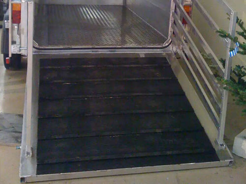 橡胶地垫 - RAMP - IDS Agri - 牛坡道 / 防滑 / 卫生