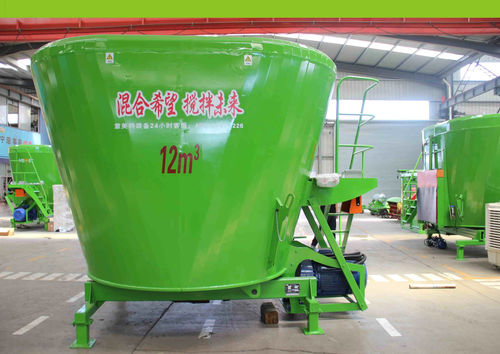 立式立式饲料搅拌机 - 9JGL-12 - Tai'an Yimeite Machinery Co., Ltd. - 牵引式 / 悬挂式 / 固定式