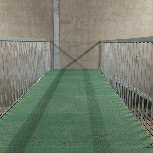 金属地垫 - TecoPor B.V. - 农业建筑用 / 防滑