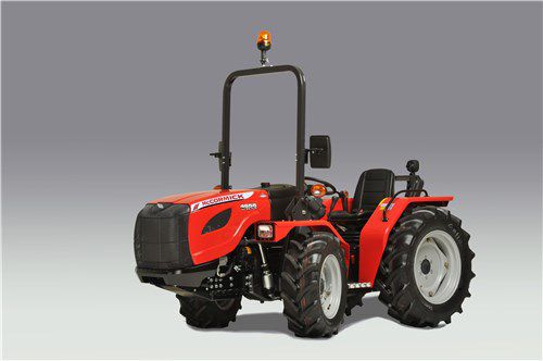 低车身拖拉机 - 4600 series - McCormick USA - 同步机械传动式 / 葡萄园 / 带有ROPS