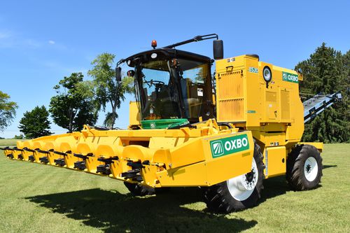 甜玉米收割机 - 8530 - Oxbo International Corporation/阿克斯波 - 玉米 / 自走式
