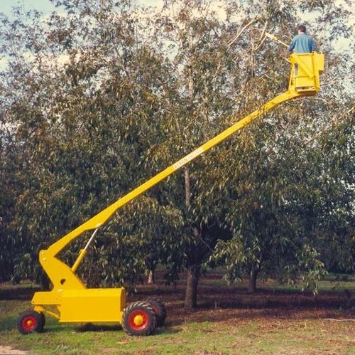 收获高架工作平台 - HAS950 - TOL Incorporated - 修剪 / 铰接式 / 自走式