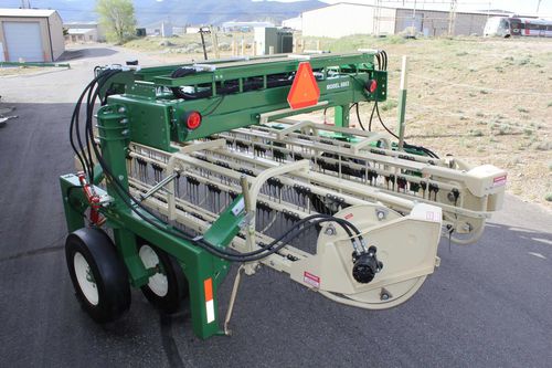 旋转搂草机 - 8803  - Allen Farm Equipment - 中央堆放式