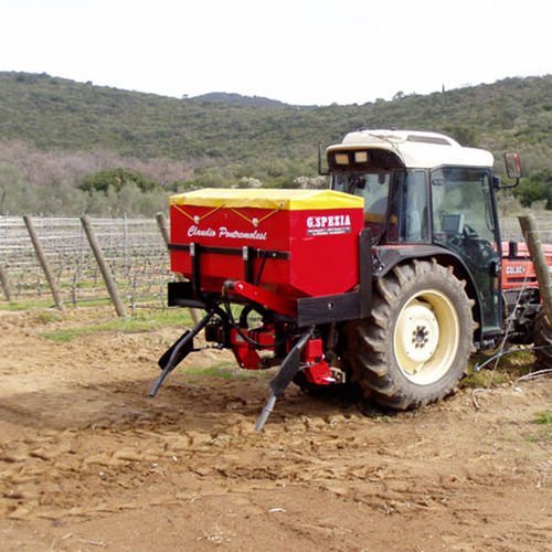 拖拉机悬挂施肥机 - 150 VRT - Spezia srl - Tecnovict - 流量可变