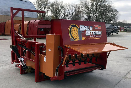悬挂式草料吹送垫床机 - Kelly Ryan Equipment Company, Inc. - 铺地