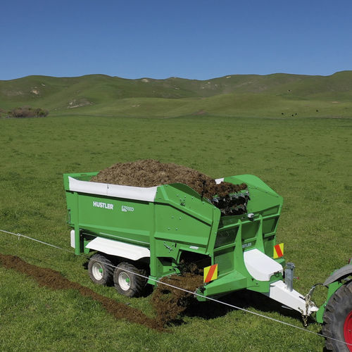 串列轮轴拖车 - EzFeed SM110 SM130 SM150 SX180 SX210 - Hustler Equipment - 青贮 / 0 t...10 t / 侧边卸载