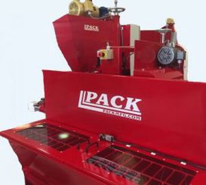 自动育苗托盘填充机 - PM20  - Pack Manufacturing Company
