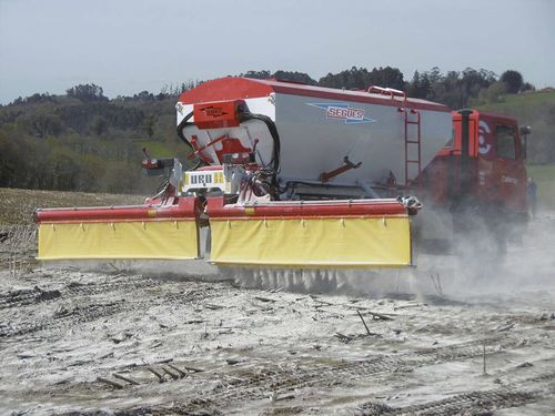 牵引式施肥机 - RAC-PES - MAQUINARIA AGRICOLA SEGUES, SL - 固体 / 双盘 / 折叠