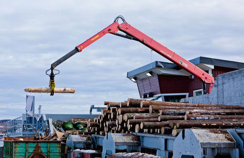 固定伐木起重机 - JONSERED 2080SR series - HIAB AB - 折臂式